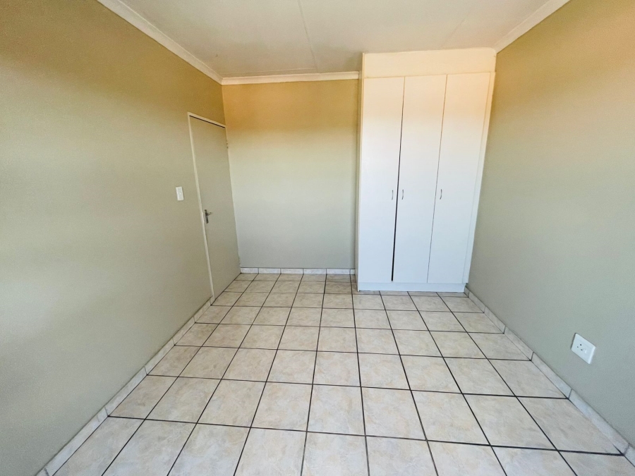 To Let 2 Bedroom Property for Rent in Birchleigh Gauteng