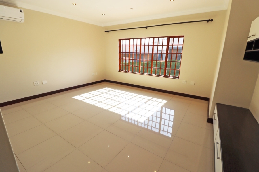 To Let 5 Bedroom Property for Rent in Bryanston Gauteng