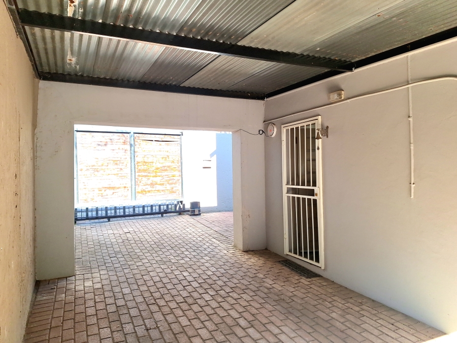 2 Bedroom Property for Sale in Albertville Gauteng