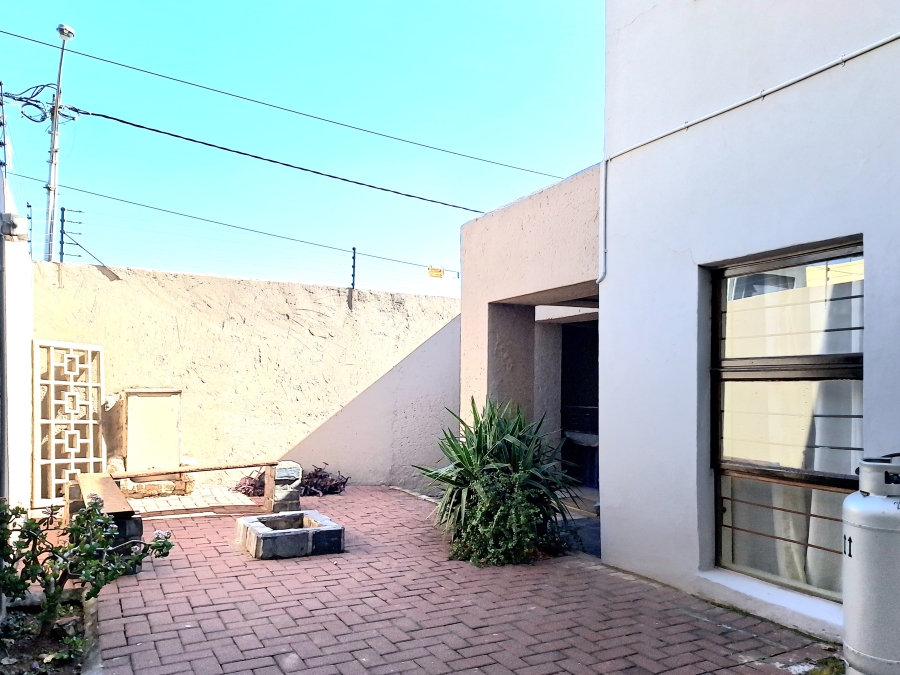 2 Bedroom Property for Sale in Albertville Gauteng