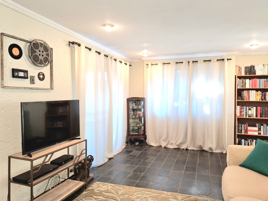 2 Bedroom Property for Sale in Albertville Gauteng