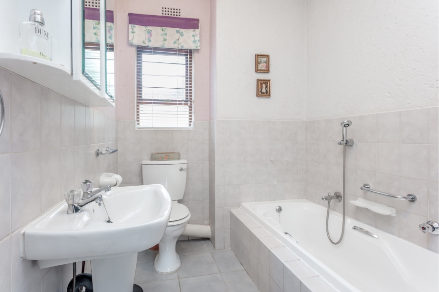 3 Bedroom Property for Sale in Bryanston Gauteng