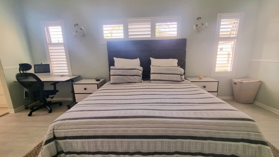 5 Bedroom Property for Sale in Crescent Wood Country Estate Gauteng