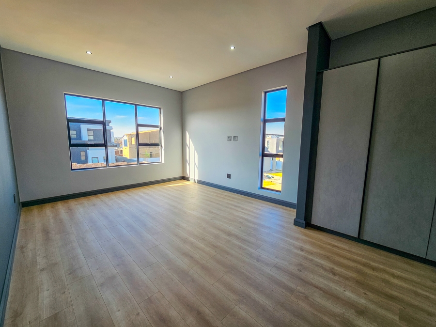 4 Bedroom Property for Sale in Fountainbrook Estate Gauteng