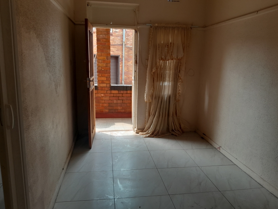 To Let 1 Bedroom Property for Rent in Selection Park Gauteng