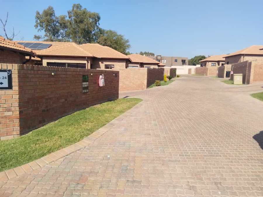 3 Bedroom Property for Sale in North Riding Gauteng