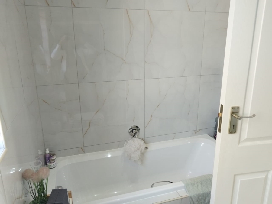 3 Bedroom Property for Sale in North Riding Gauteng