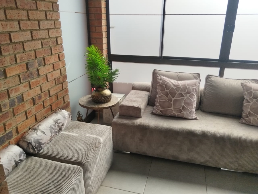 3 Bedroom Property for Sale in North Riding Gauteng