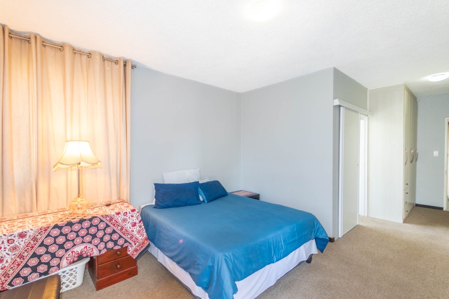 3 Bedroom Property for Sale in Sandhurst Gauteng