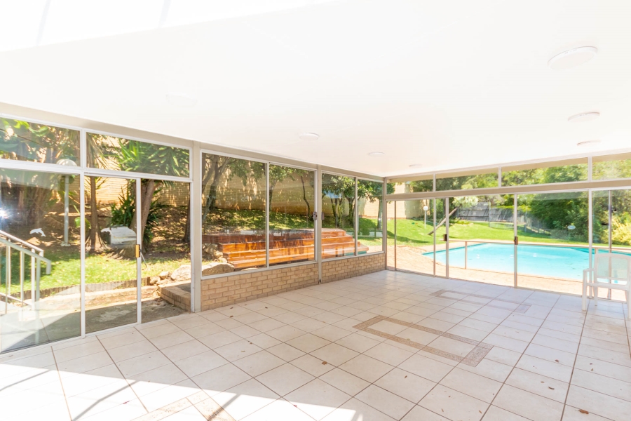 3 Bedroom Property for Sale in Sandhurst Gauteng