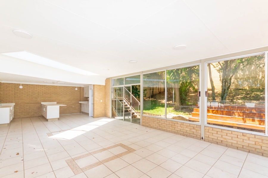 3 Bedroom Property for Sale in Sandhurst Gauteng