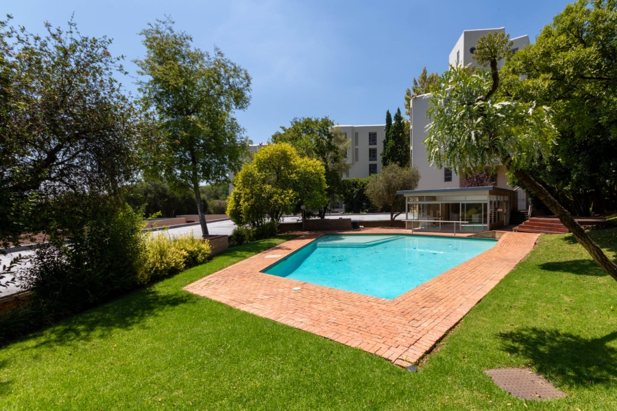 3 Bedroom Property for Sale in Sandhurst Gauteng