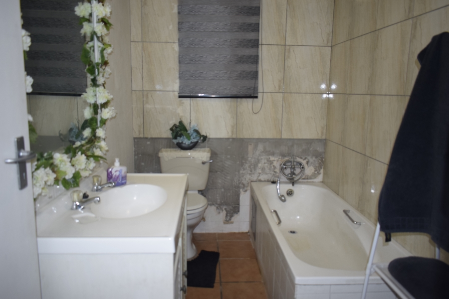2 Bedroom Property for Sale in Primrose Hill Gauteng