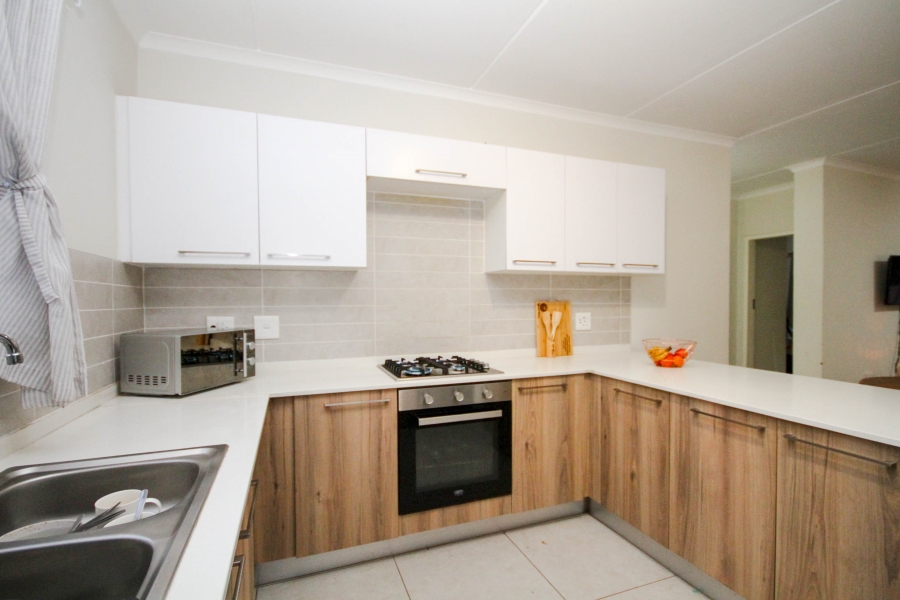 2 Bedroom Property for Sale in Modderfontein Gauteng