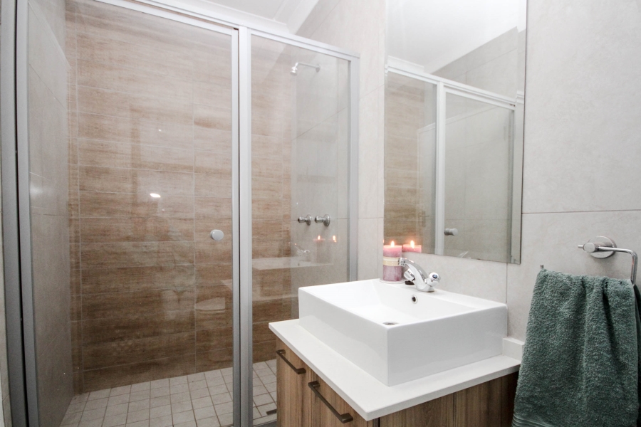 2 Bedroom Property for Sale in Modderfontein Gauteng