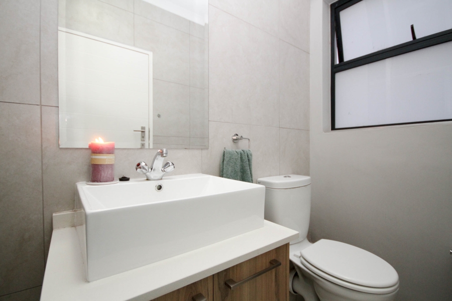 2 Bedroom Property for Sale in Modderfontein Gauteng