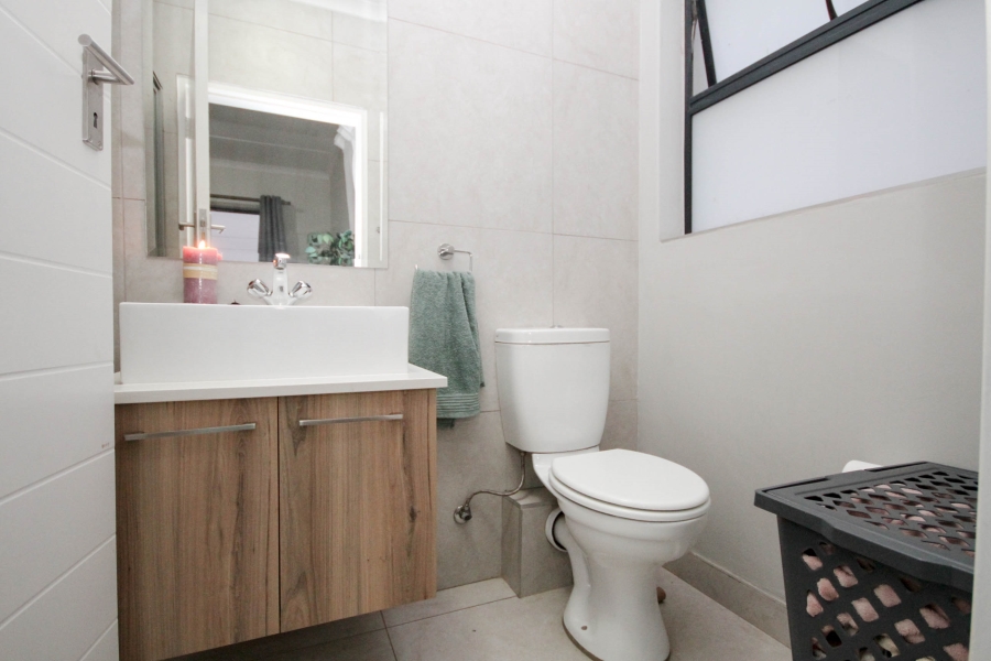 2 Bedroom Property for Sale in Modderfontein Gauteng