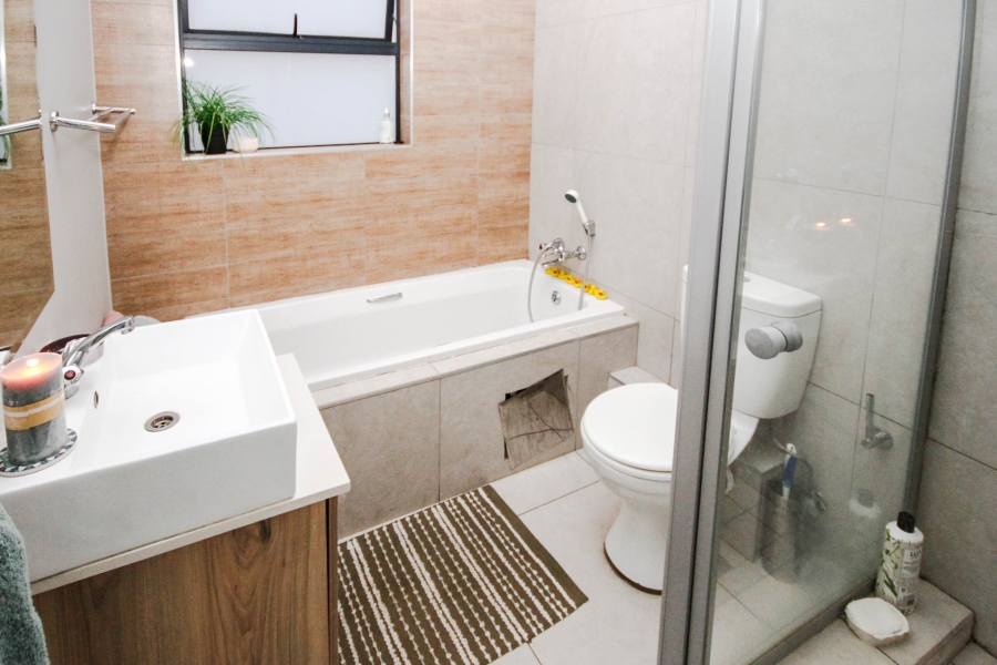 2 Bedroom Property for Sale in Modderfontein Gauteng