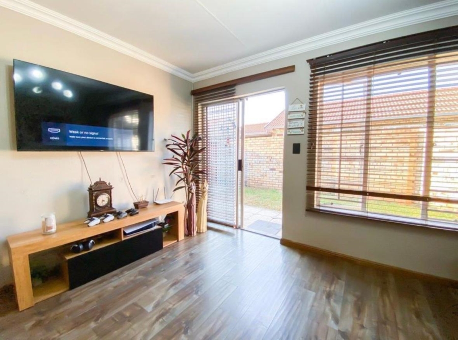 2 Bedroom Property for Sale in Brentwood Gauteng