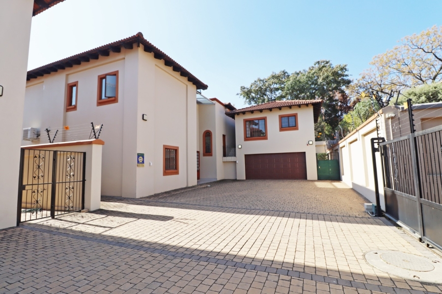 5 Bedroom Property for Sale in Bryanston West Gauteng