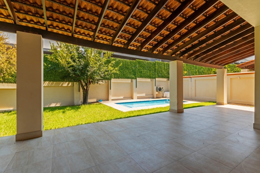 5 Bedroom Property for Sale in Bryanston Gauteng