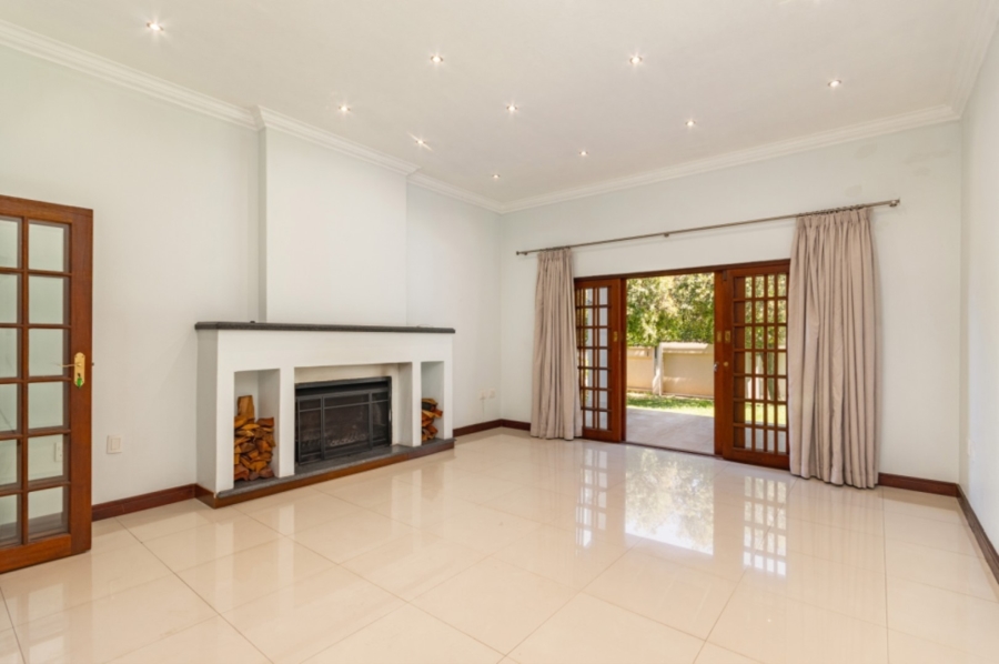 5 Bedroom Property for Sale in Bryanston Gauteng