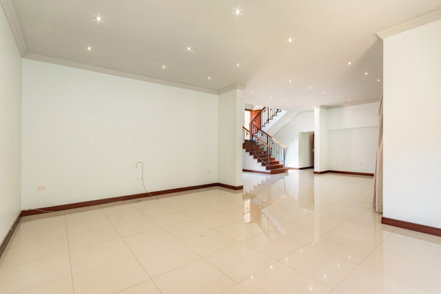 5 Bedroom Property for Sale in Bryanston Gauteng