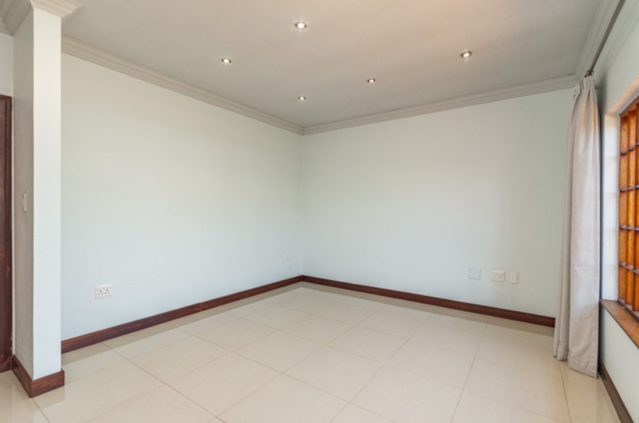 5 Bedroom Property for Sale in Bryanston Gauteng