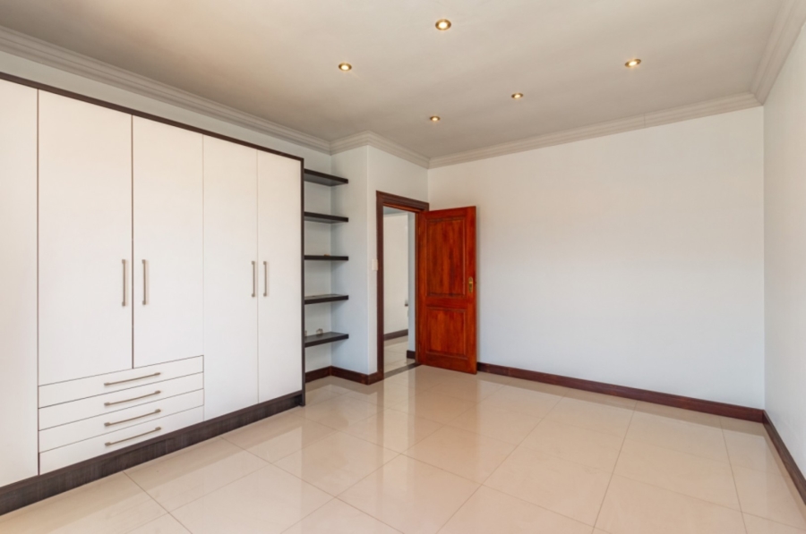 5 Bedroom Property for Sale in Bryanston Gauteng