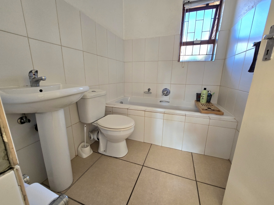 3 Bedroom Property for Sale in Zandspruit Gauteng