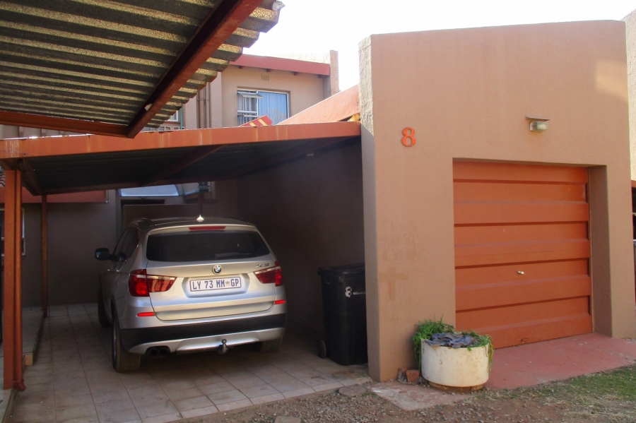 3 Bedroom Property for Sale in Birch Acres Gauteng