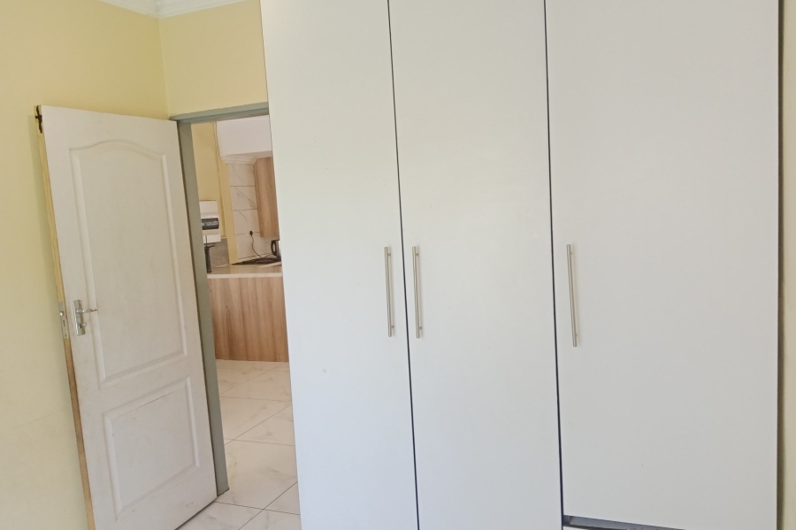 To Let 3 Bedroom Property for Rent in Danville Gauteng