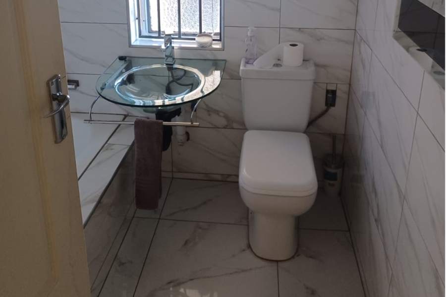 To Let 3 Bedroom Property for Rent in Danville Gauteng