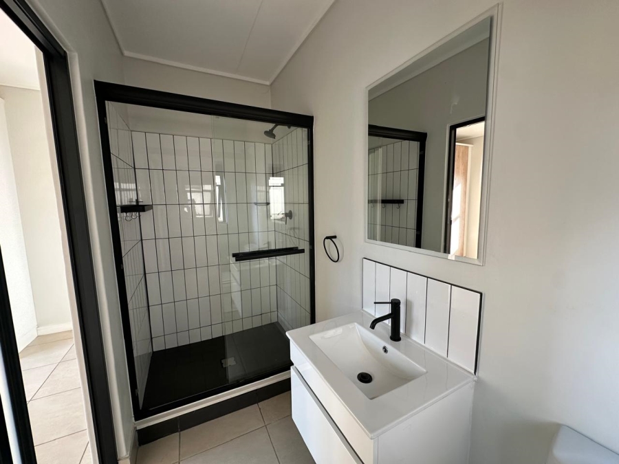 To Let 2 Bedroom Property for Rent in Linbro Park Gauteng