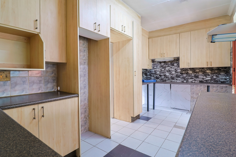 3 Bedroom Property for Sale in Verwoerdpark Gauteng