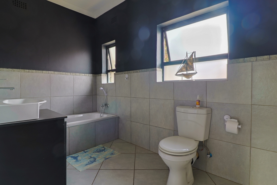 3 Bedroom Property for Sale in Verwoerdpark Gauteng