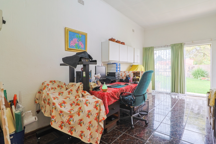 3 Bedroom Property for Sale in Verwoerdpark Gauteng