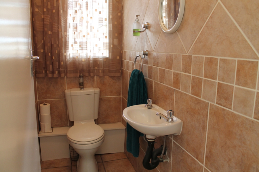 2 Bedroom Property for Sale in Eden Glen Gauteng