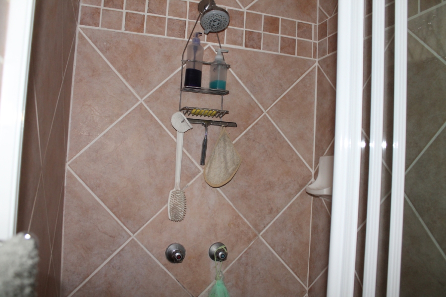 2 Bedroom Property for Sale in Eden Glen Gauteng
