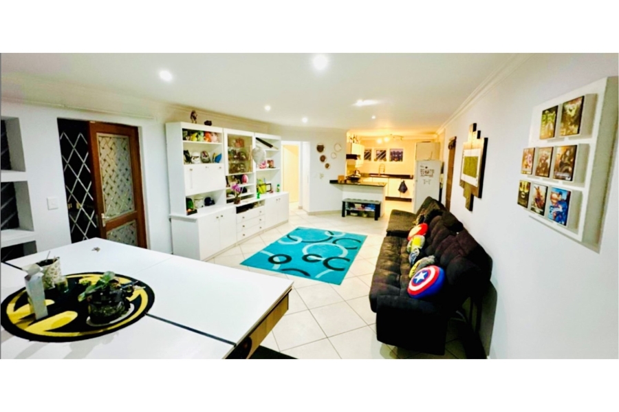 2 Bedroom Property for Sale in Bassonia Gauteng