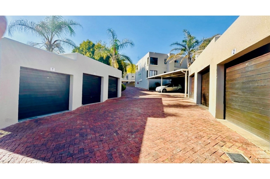 2 Bedroom Property for Sale in Bassonia Gauteng