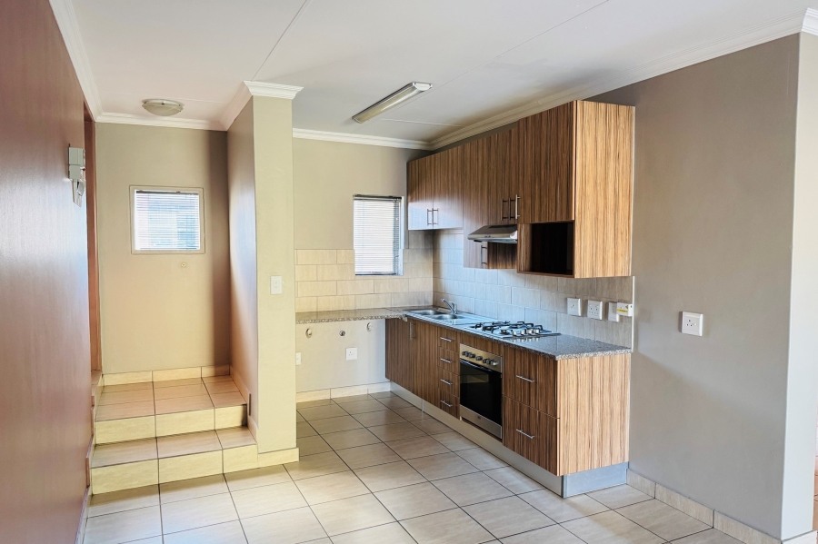 To Let 3 Bedroom Property for Rent in Noordwyk Gauteng
