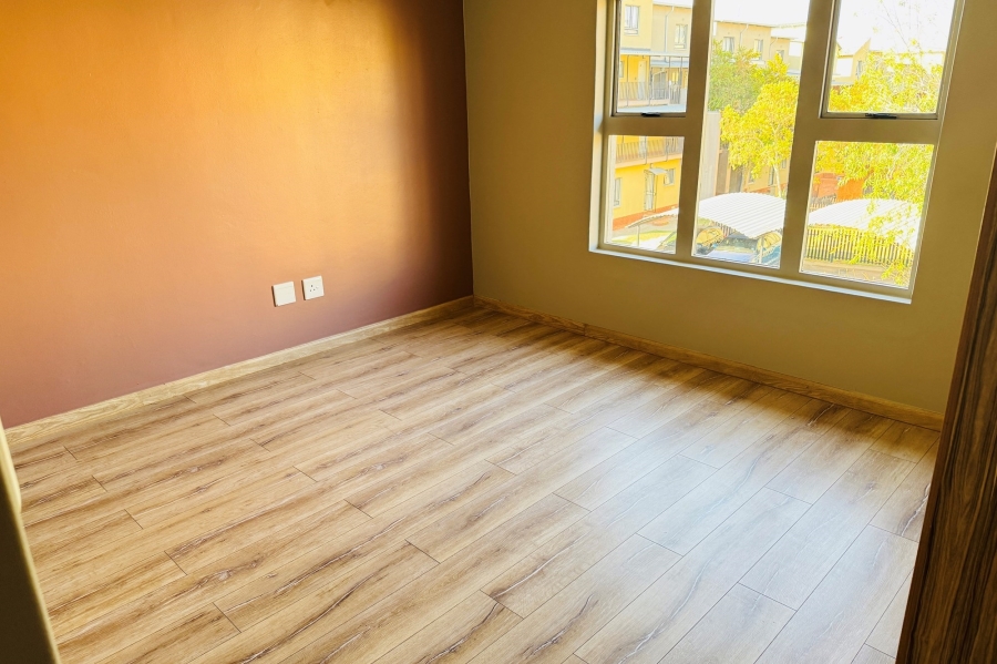 To Let 3 Bedroom Property for Rent in Noordwyk Gauteng
