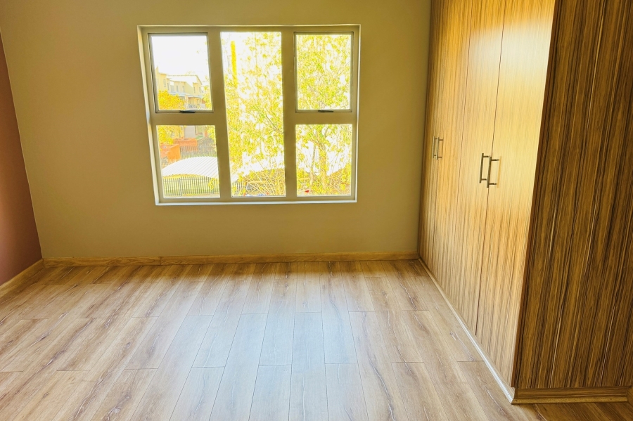 To Let 3 Bedroom Property for Rent in Noordwyk Gauteng