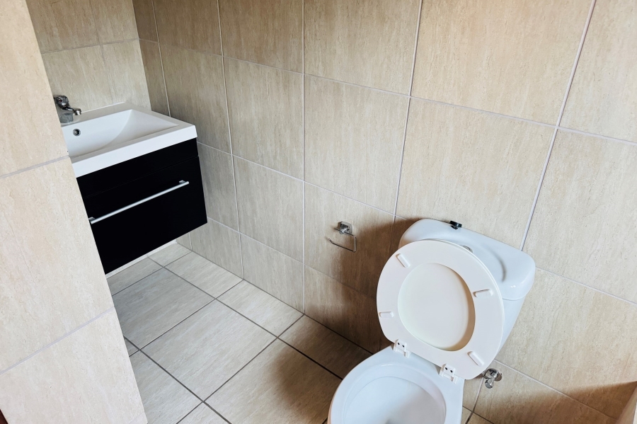 To Let 3 Bedroom Property for Rent in Noordwyk Gauteng