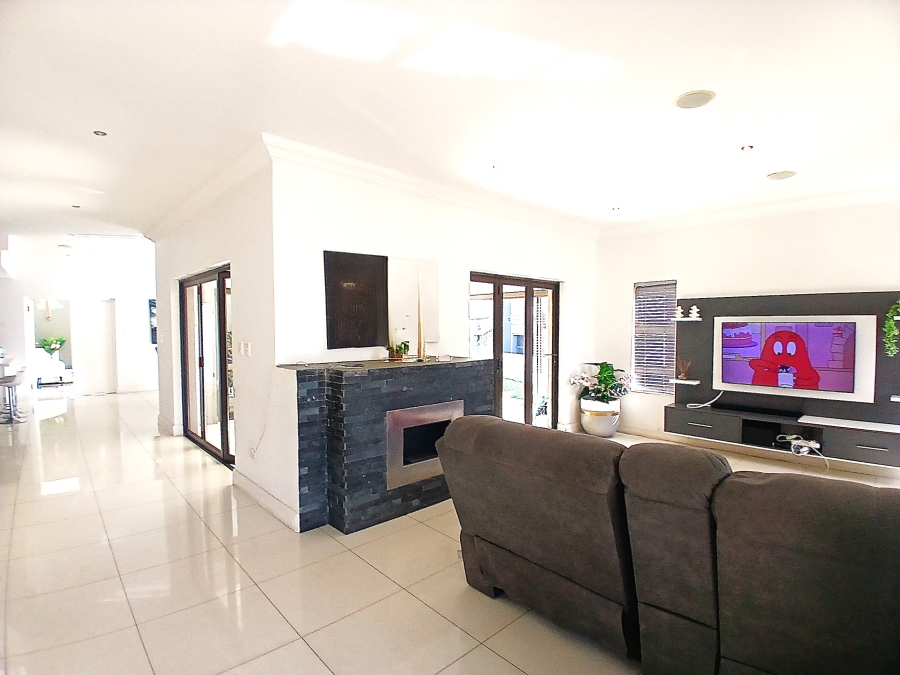 3 Bedroom Property for Sale in Blue Valley Golf Estate Gauteng