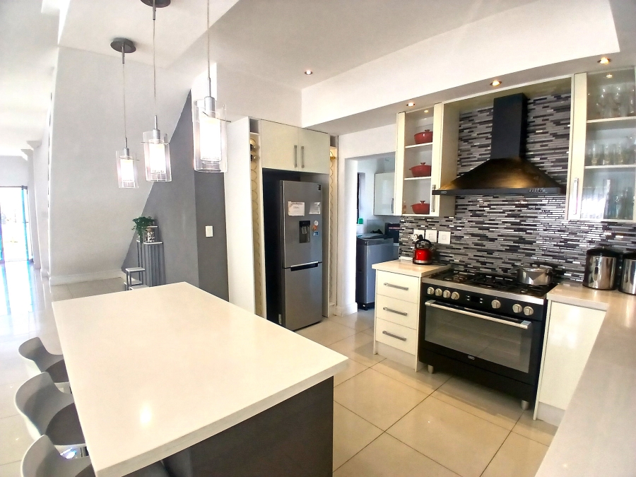 3 Bedroom Property for Sale in Blue Valley Golf Estate Gauteng