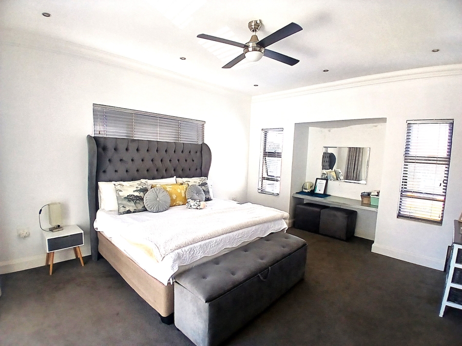 3 Bedroom Property for Sale in Blue Valley Golf Estate Gauteng