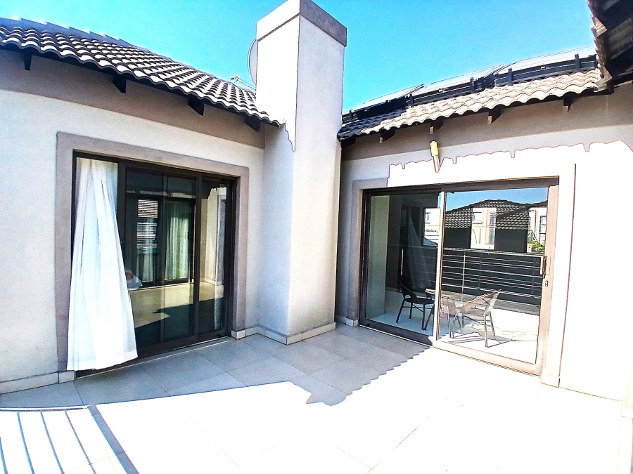 3 Bedroom Property for Sale in Blue Valley Golf Estate Gauteng