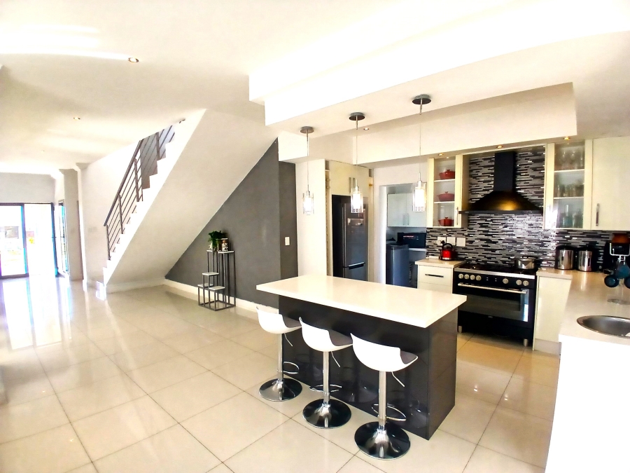 3 Bedroom Property for Sale in Blue Valley Golf Estate Gauteng